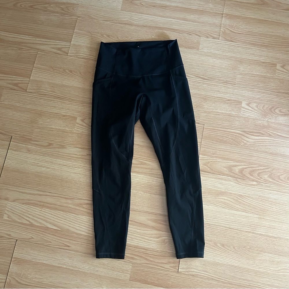 Everlane Black Perform Double Pocket Leggings Medium